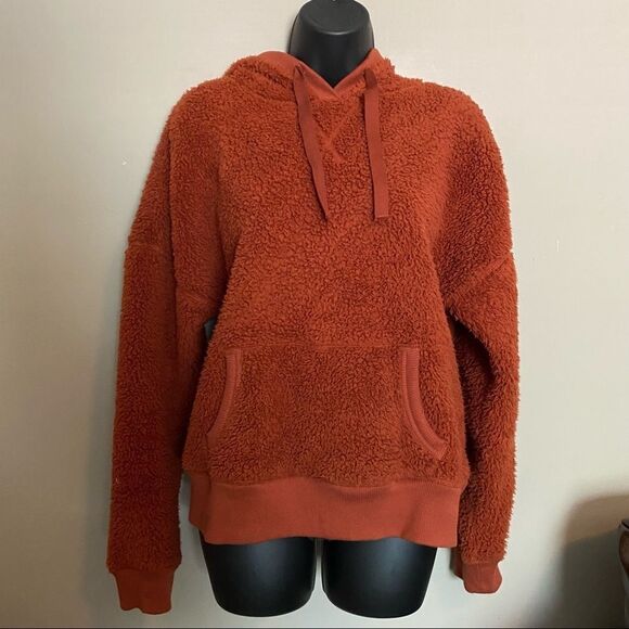 True Craft Orange Red Fuzzy Comfy Pullover loungewear sweater - Picture 2 of 7
